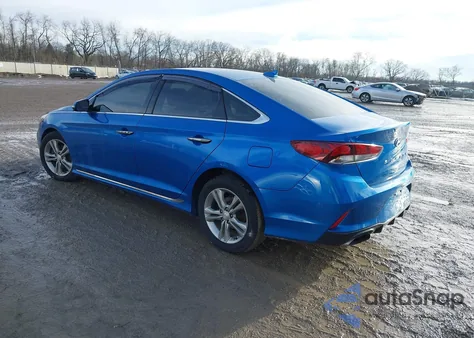 2018 Hyundai Sonata Sport z USA, uszkodzony, nr VIN 5NPE34AF0JH670062